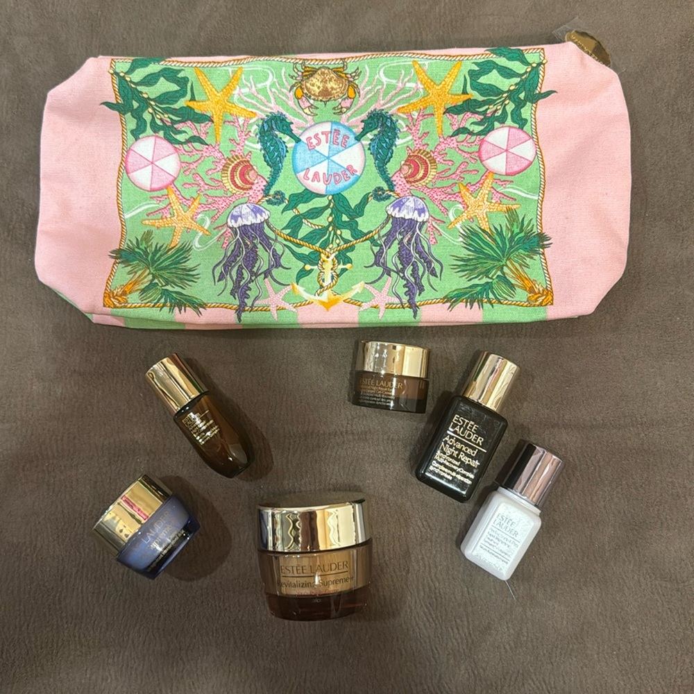 Estée Lauder Skincare samples with brand new makeup bag